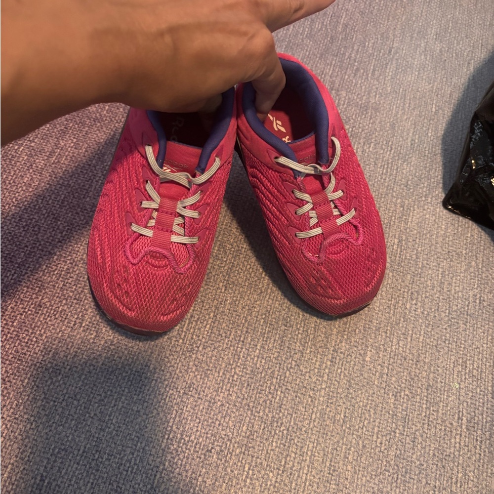 Girls toddler Reebok Pink and purple Sneakers size 7.5